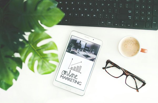 Quels sont les avantages de la formation en storytelling pour les professionnels du marketing et de la vente ?