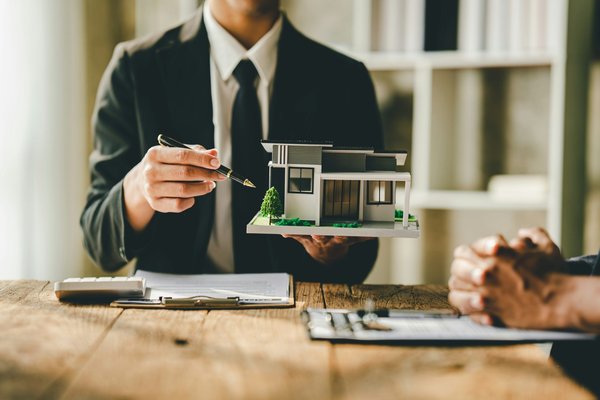 Crowdfunding immobilier : les avantages et les inconvénients de cette pratique